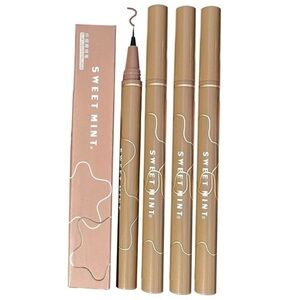 Sweet Mint Eyeshadow Pen